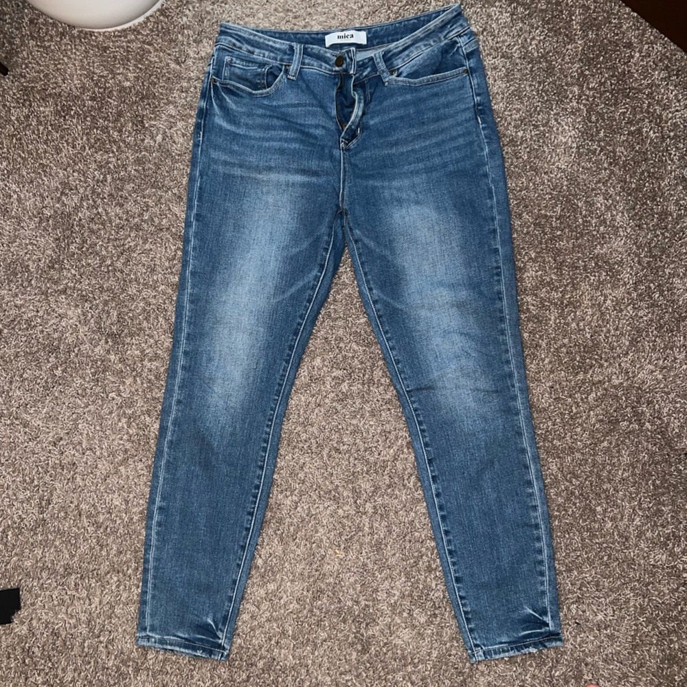 Mica Size 29 Jeans Never Worn